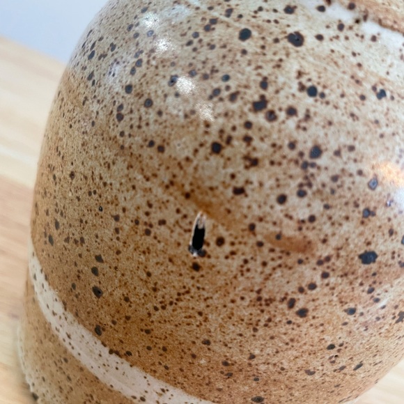 FREE with purchase FLAWED - Vintage Pottery Vase - Picture 2 of 9